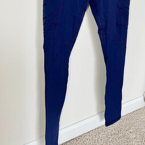Lululemon Speed Tight IV Leggings – Size 4 – Regal Navy - Picture 2 of 13